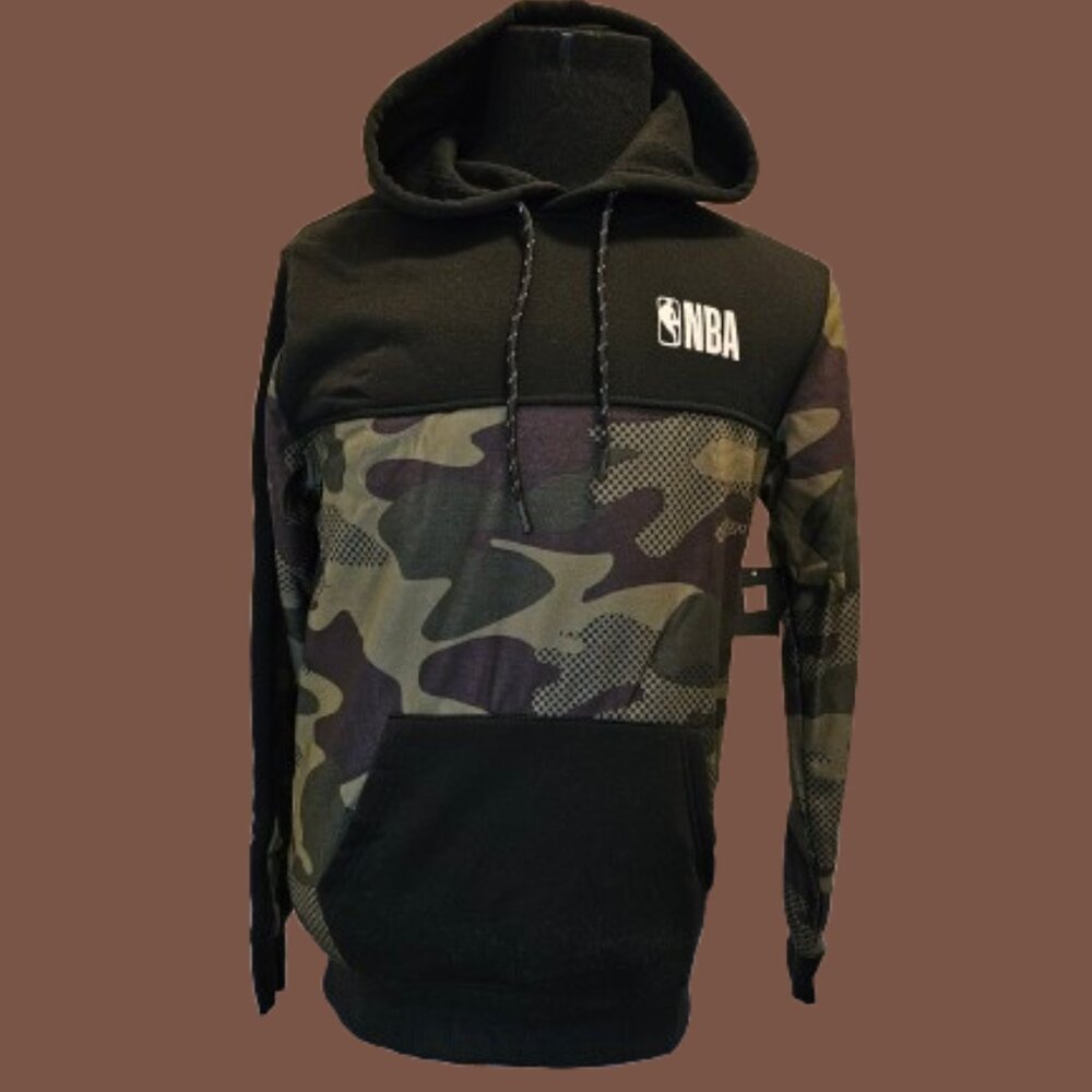 NBA ADULT LONG SLEEVE MEN PULLOVER HOODIE - Size Large